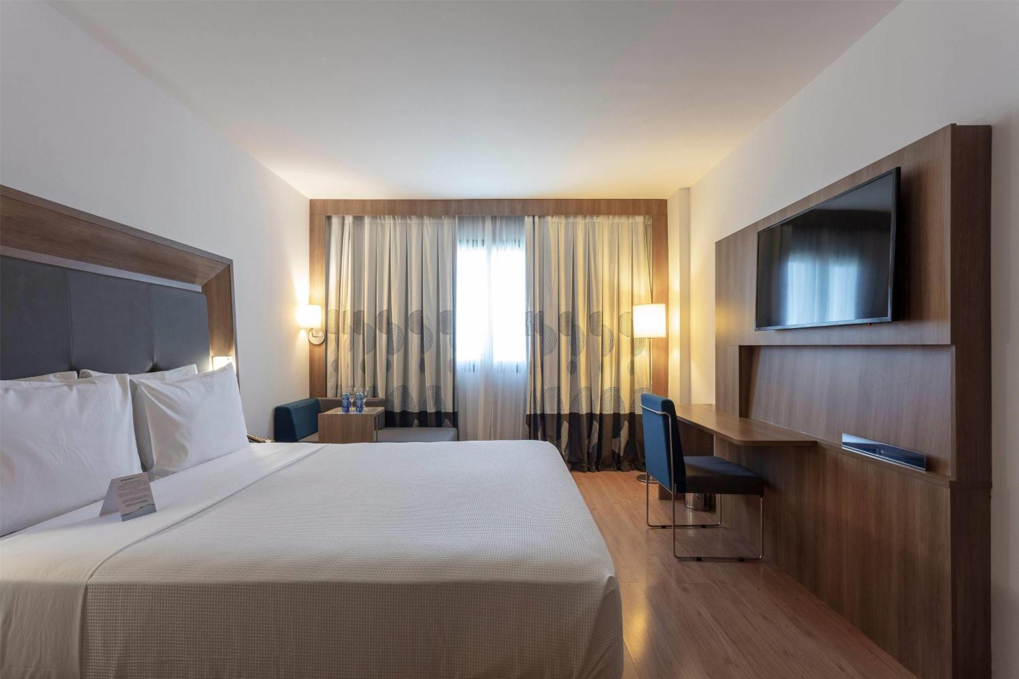 โนโวเทล ซัลวาดอร์ อังการ์ แอโรปอร์โต Hotel ภายนอก รูปภาพ